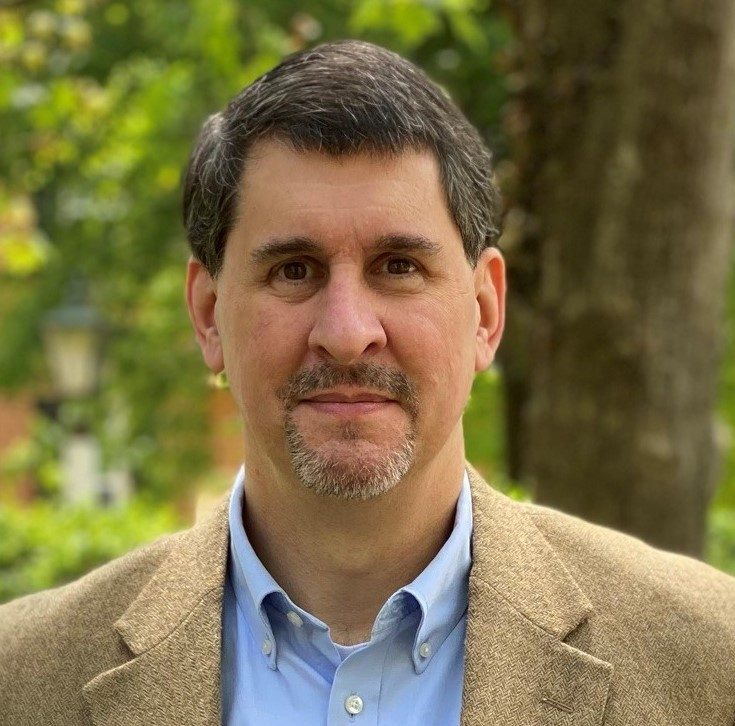 2021 Distinguished Early Career Alumni Award recipient Rob Capra. 